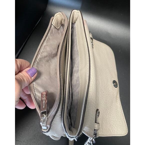 Michael Kors Small Light Grey Fulton Flap Closure Chain/Leather Strap - Picture 3 of 6